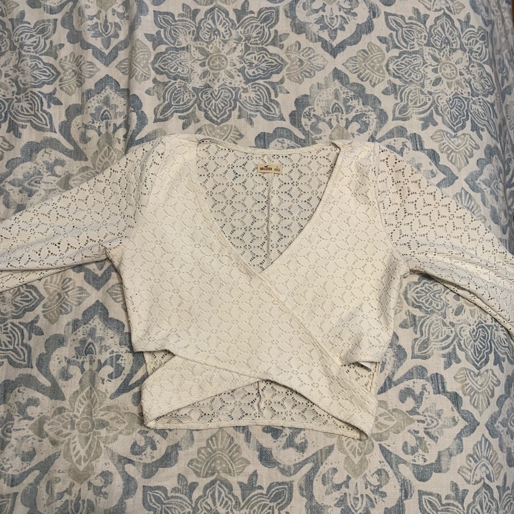 White crop top